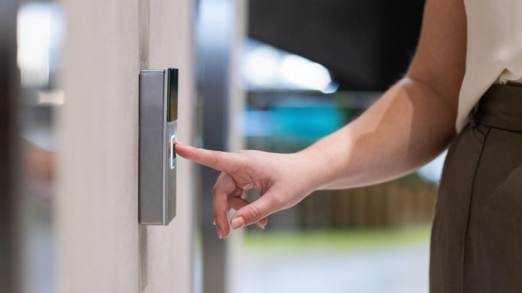 Sistemas de control de accesos instalados en una vivienda
